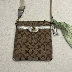 Coach logo crossbody!